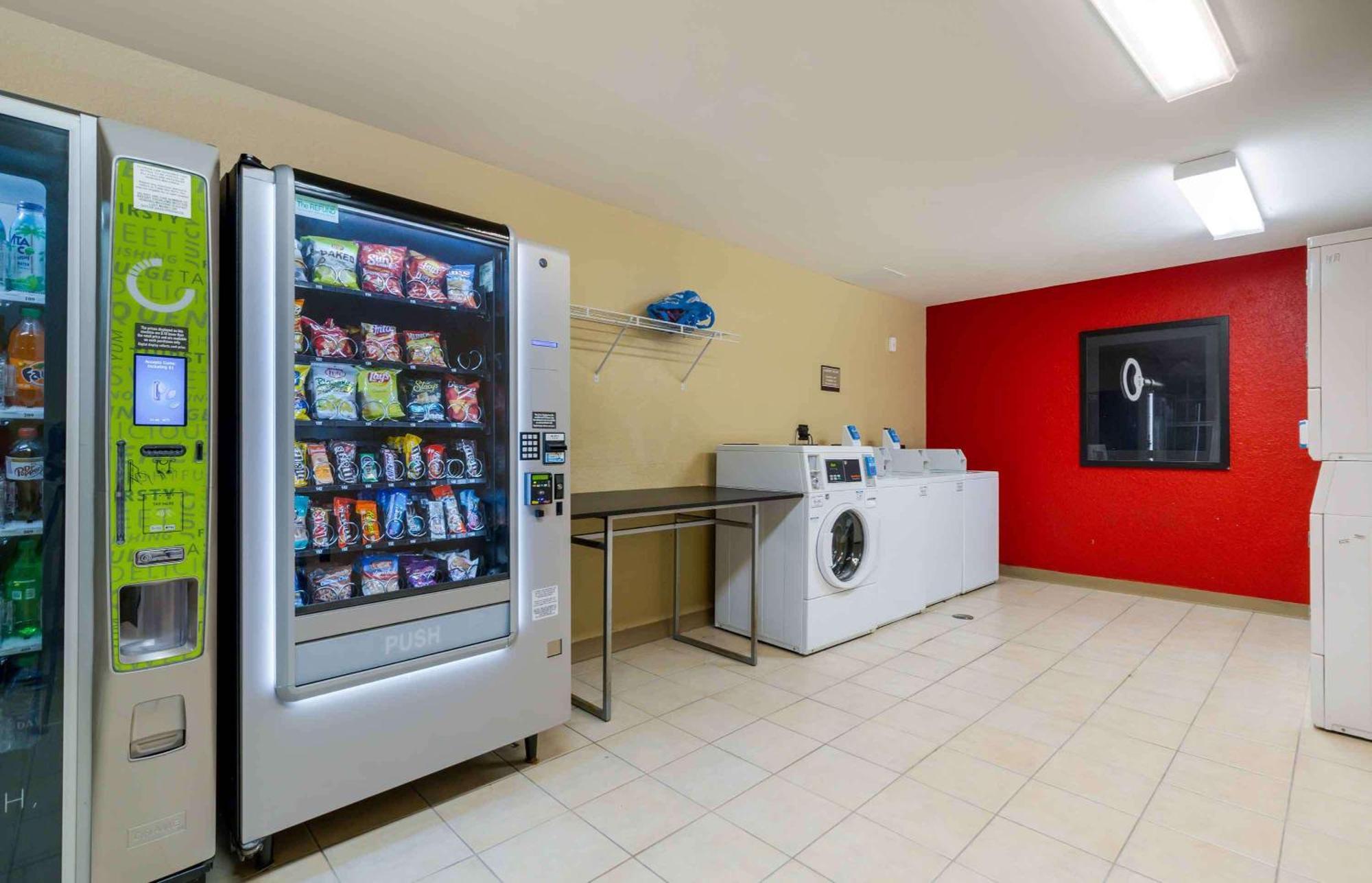 Extended Stay America Suites - Fort Lauderdale - Cypress Creek - Andrews Ave Oakland Park Exterior foto